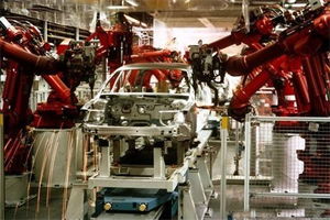 KUKA装配机器人最新技术解析及其计算机系统集成方案